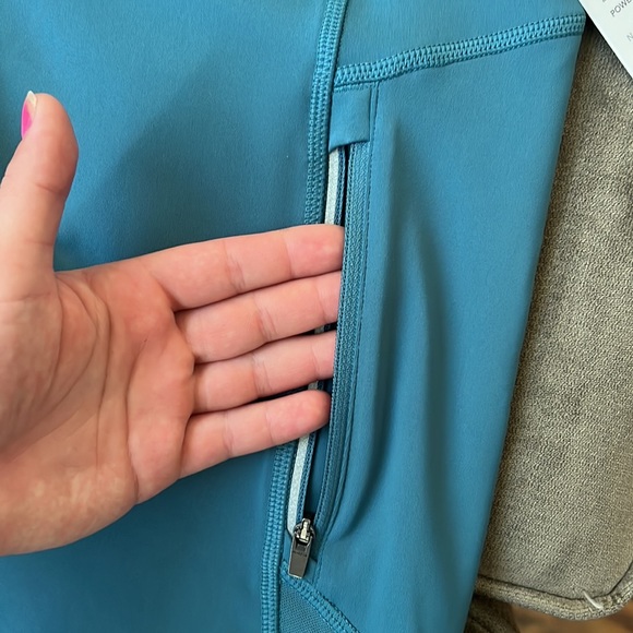 NWT! ATHLETA Rainier Unbrushed 7/8 Legging - Picture 5 of 9